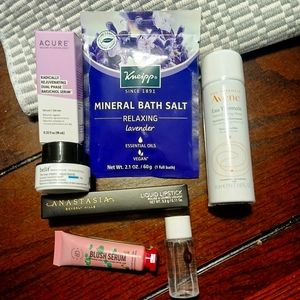 NEW✨Makeup & Skincare 9 Product Lot✨